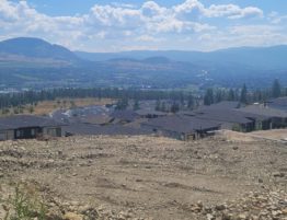 how much does it cost to build a new house in kelowna in 2026